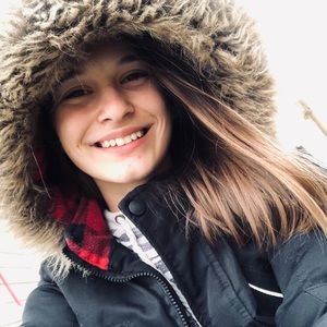 Meet your Posher, Jade